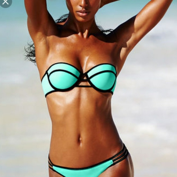 Victoria's Secret Other - NWOT VS Strappy Bandeau Bikini Top